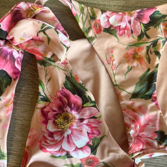 Express Body Contour Pink Floral Bikini Set | Size Medium | NWT - Picture 3 of 6